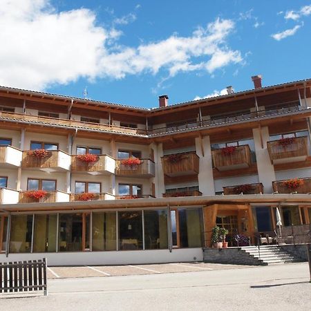 Sporthotel Rasen Rasùn di Sotto Exteriör bild