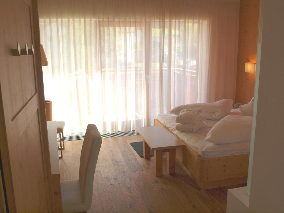 Sporthotel Rasen Rasùn di Sotto Exteriör bild