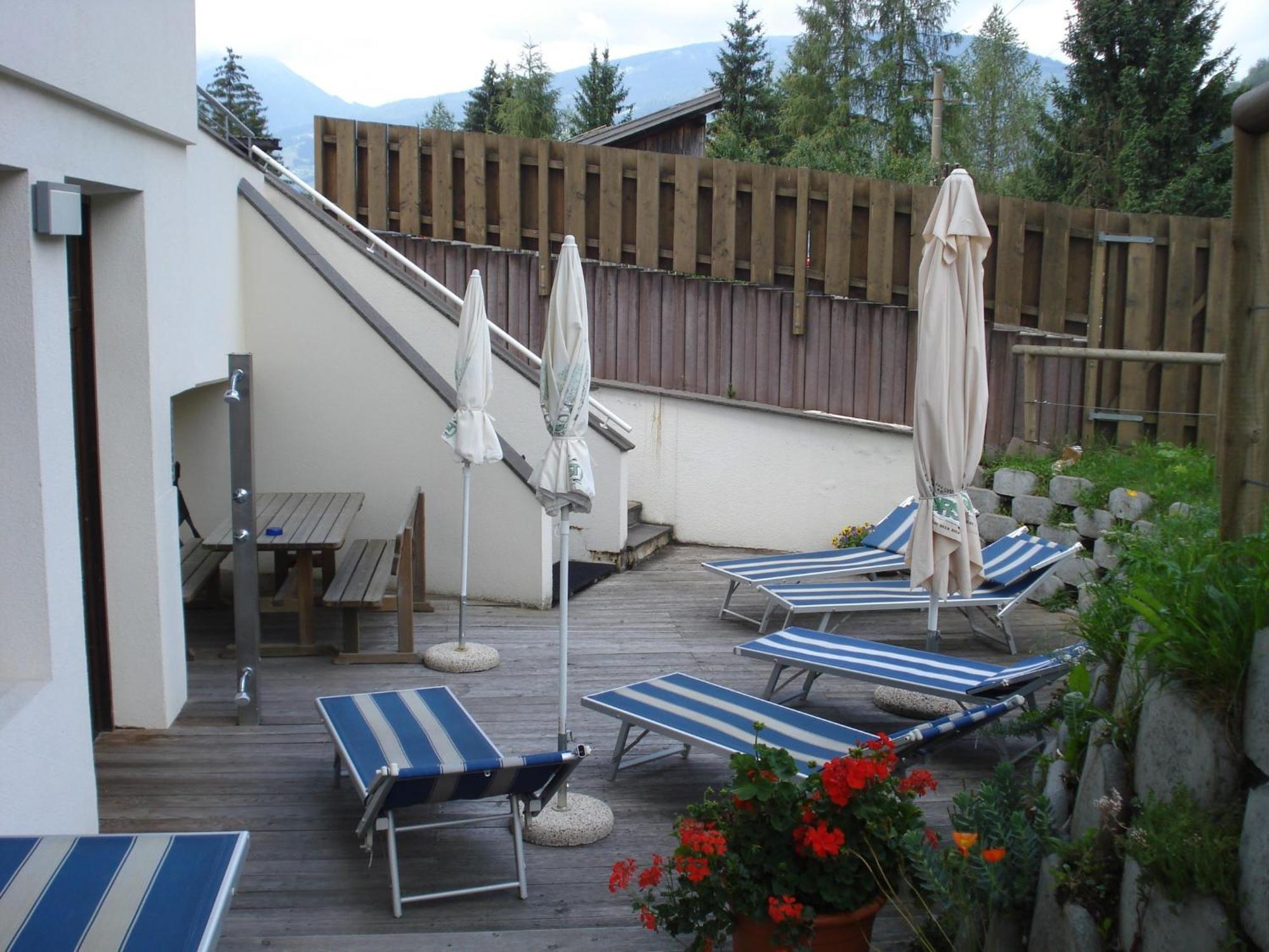 Sporthotel Rasen Rasùn di Sotto Exteriör bild